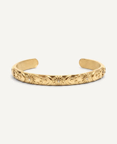 CADUCCI Belluno Bracelet in gold, an open cuff engraved with suns, moons and stars, front view