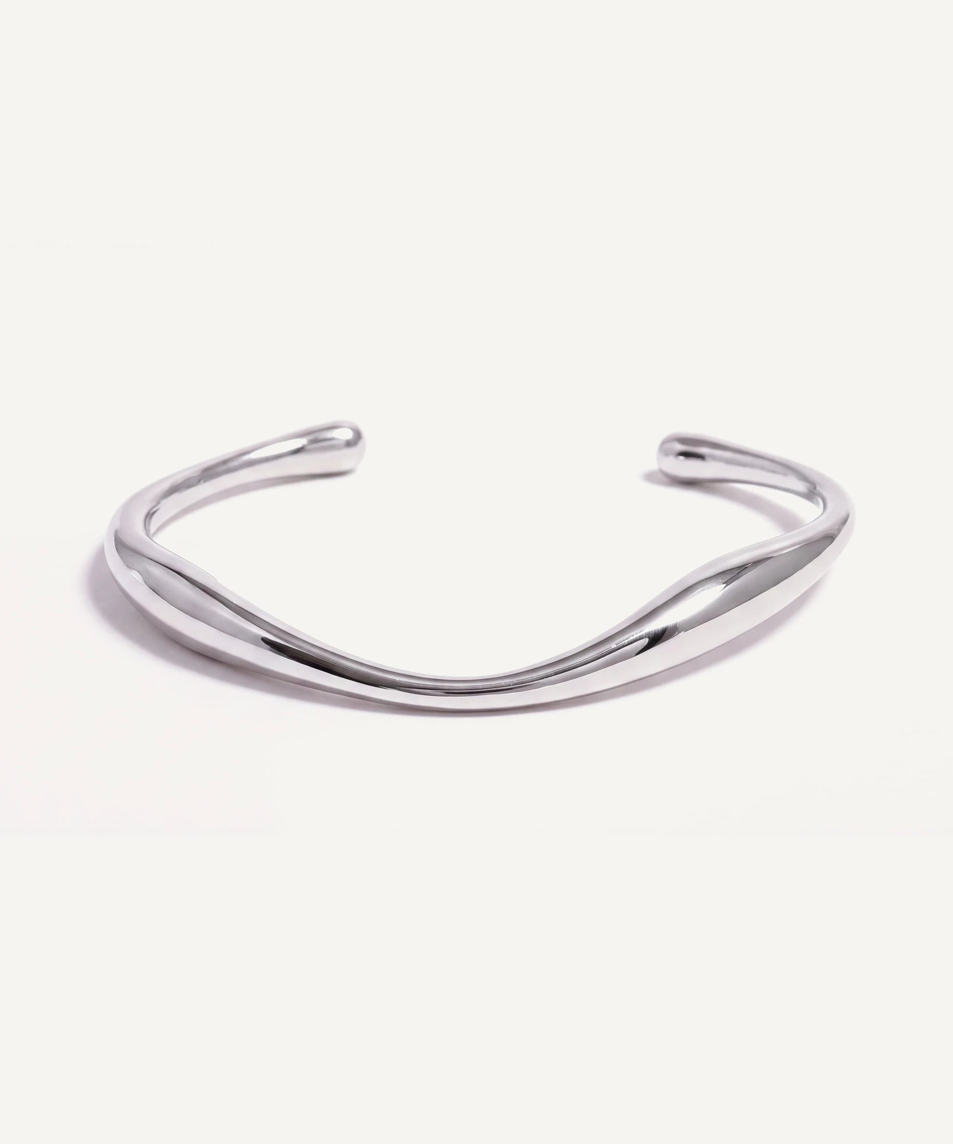 CADUCCI Montale Bracelet in silver, polished open cuff with an organic wave shape