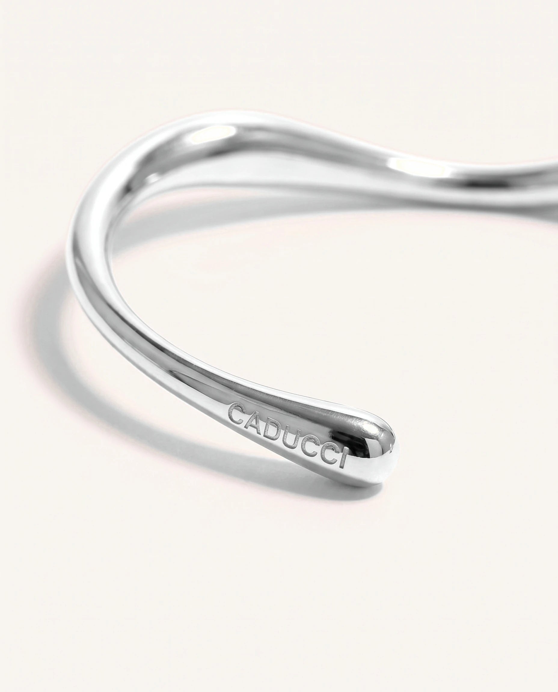 CADUCCI Montale Bracelet in silver, close-up of the tip with the CADUCCI logo engraved
