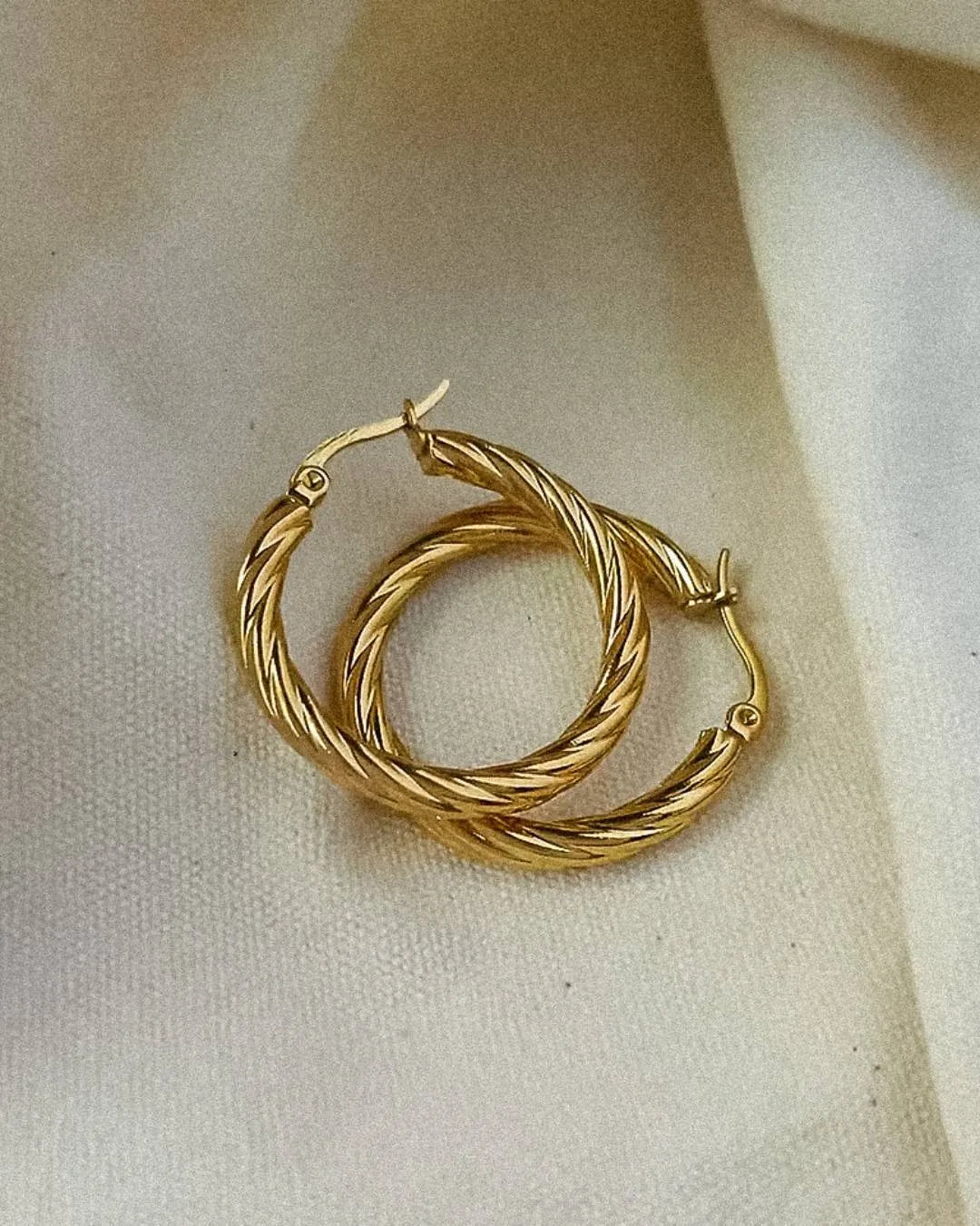 CADUCCI Vento Earrings, worn